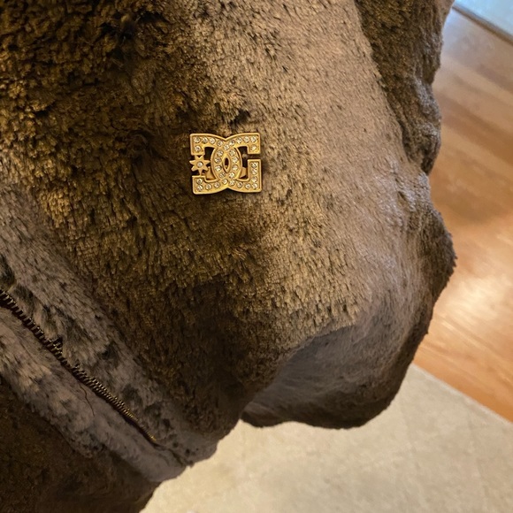 DC faux fur reversible hoodie - Picture 8 of 9